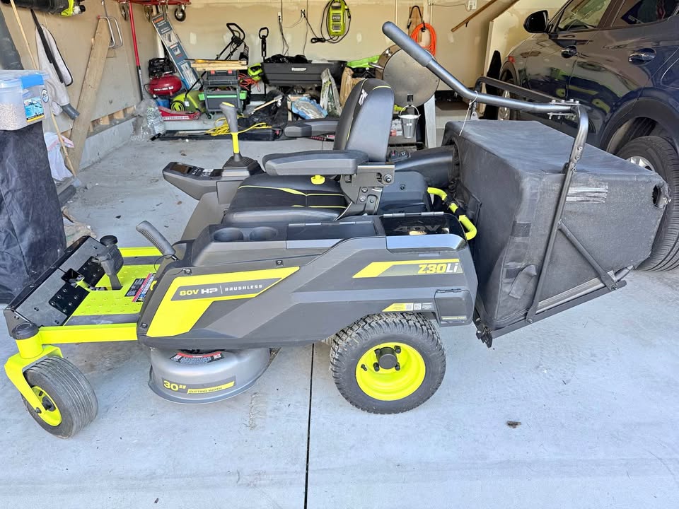 RYOBI 80V HP Z30Li 30in Electric Zero-Turn Riding Mower with Bagger