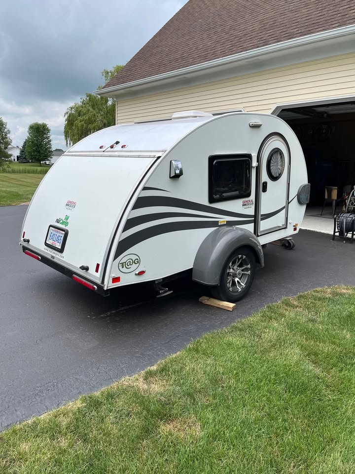 nuCamp T@G Teardrop Camper Trailer (single axle, alloy wheels)