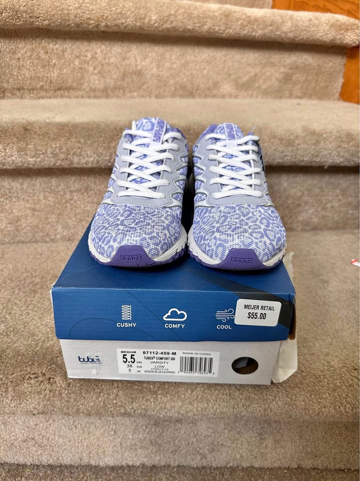 K-Swiss Tubes Comfort 200 Women's Sneakers, NIB, Size 5.5